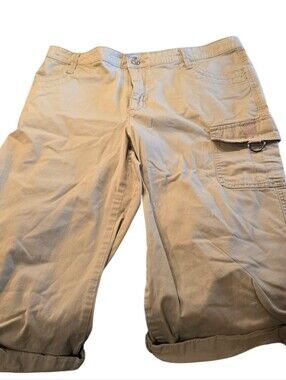 Lee Khaki Cargo Capris Light Tan Size 12